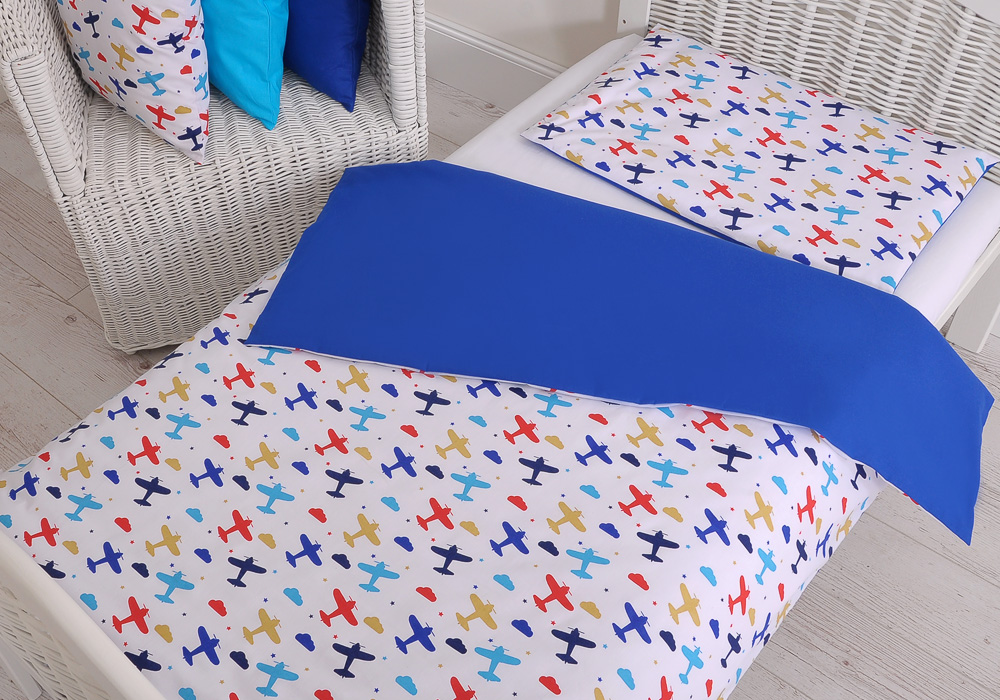 Bērnu kokvilnas gultasveļas komplekts, 2 daļas, 135 × 100 cm – tumši zilas lidmašīnas