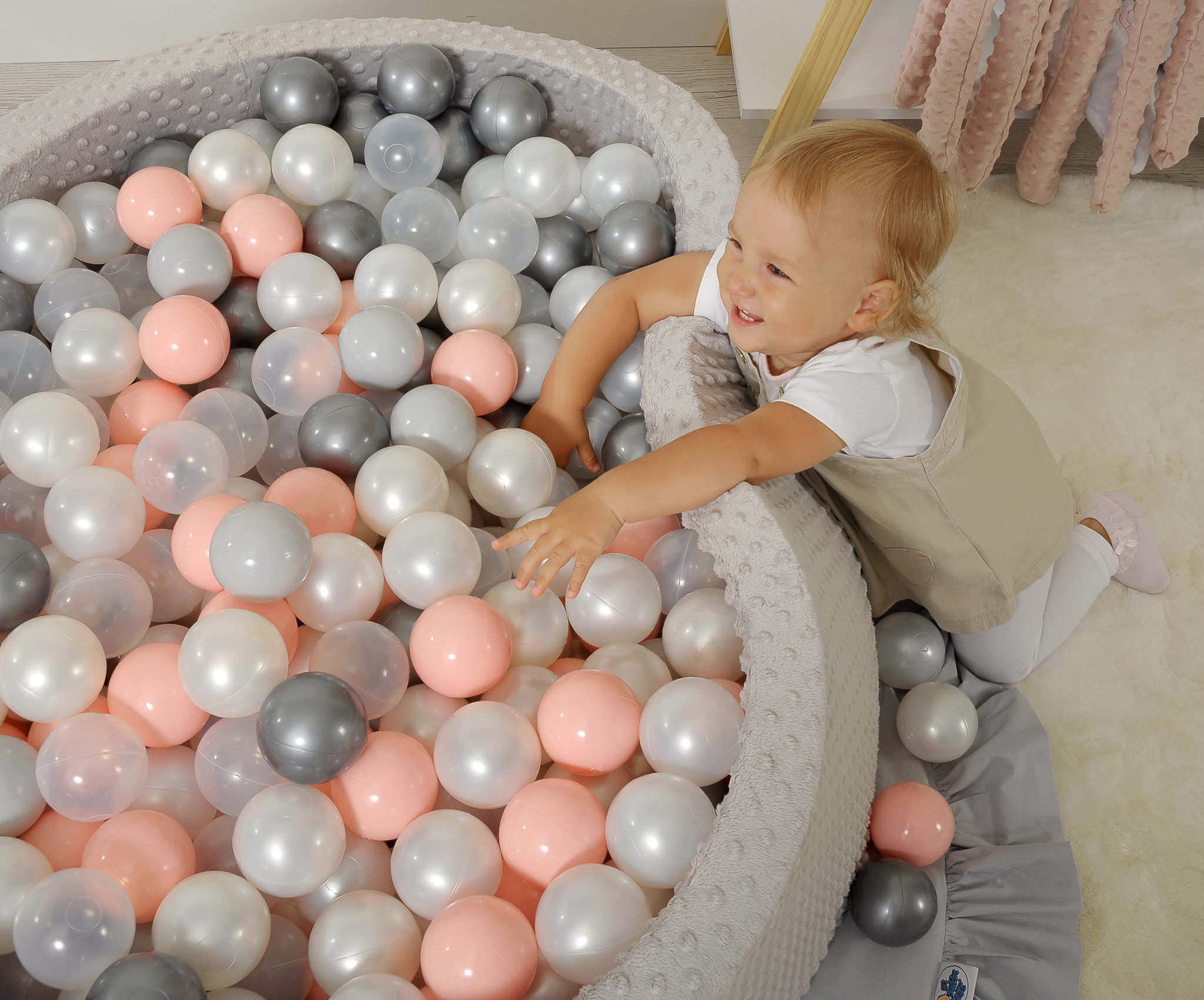 Ball-pit minky H-40 cm with balls 200pcs- beige