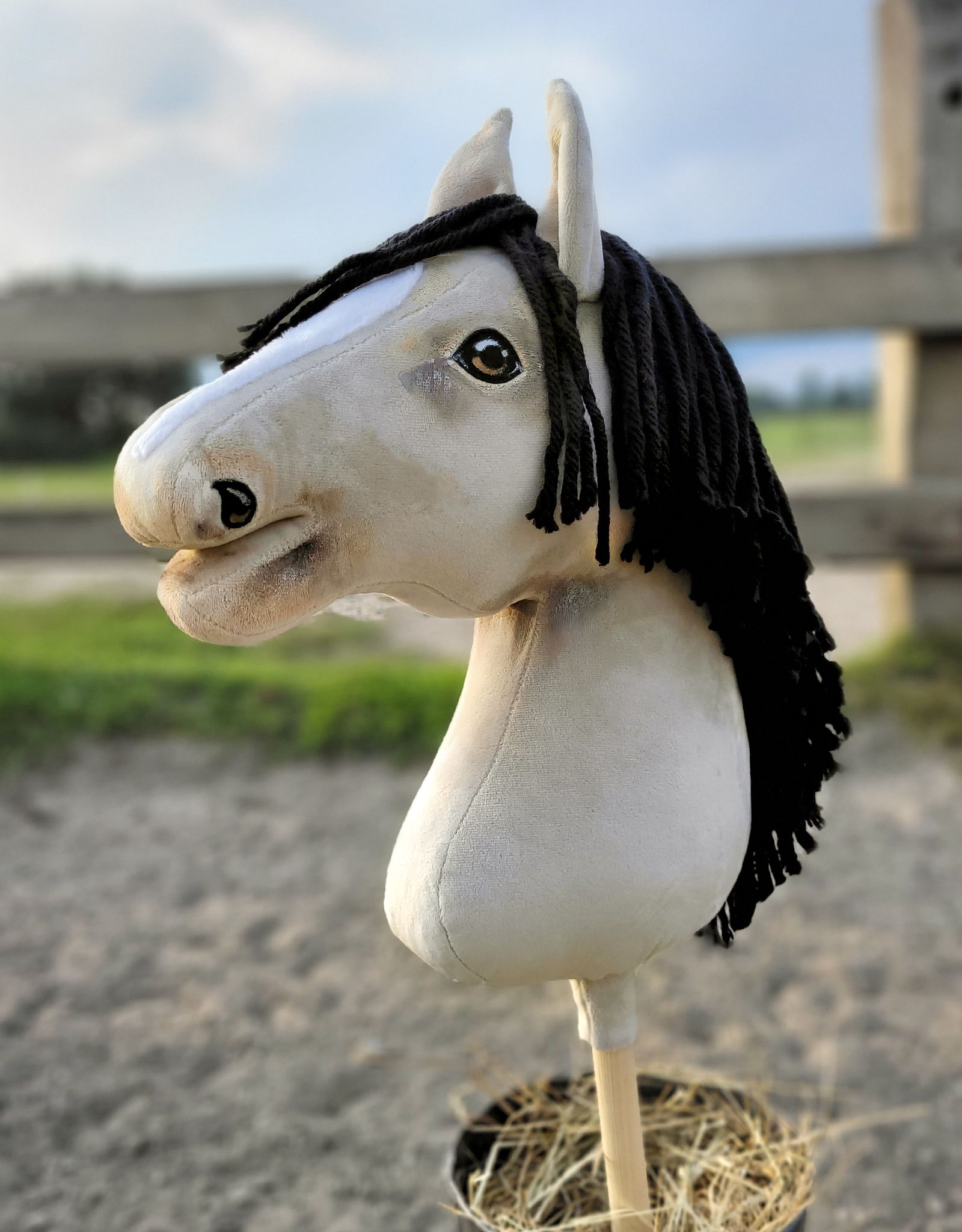 Horse on a stick Super Hobby Horse Premium - light dun horse A3