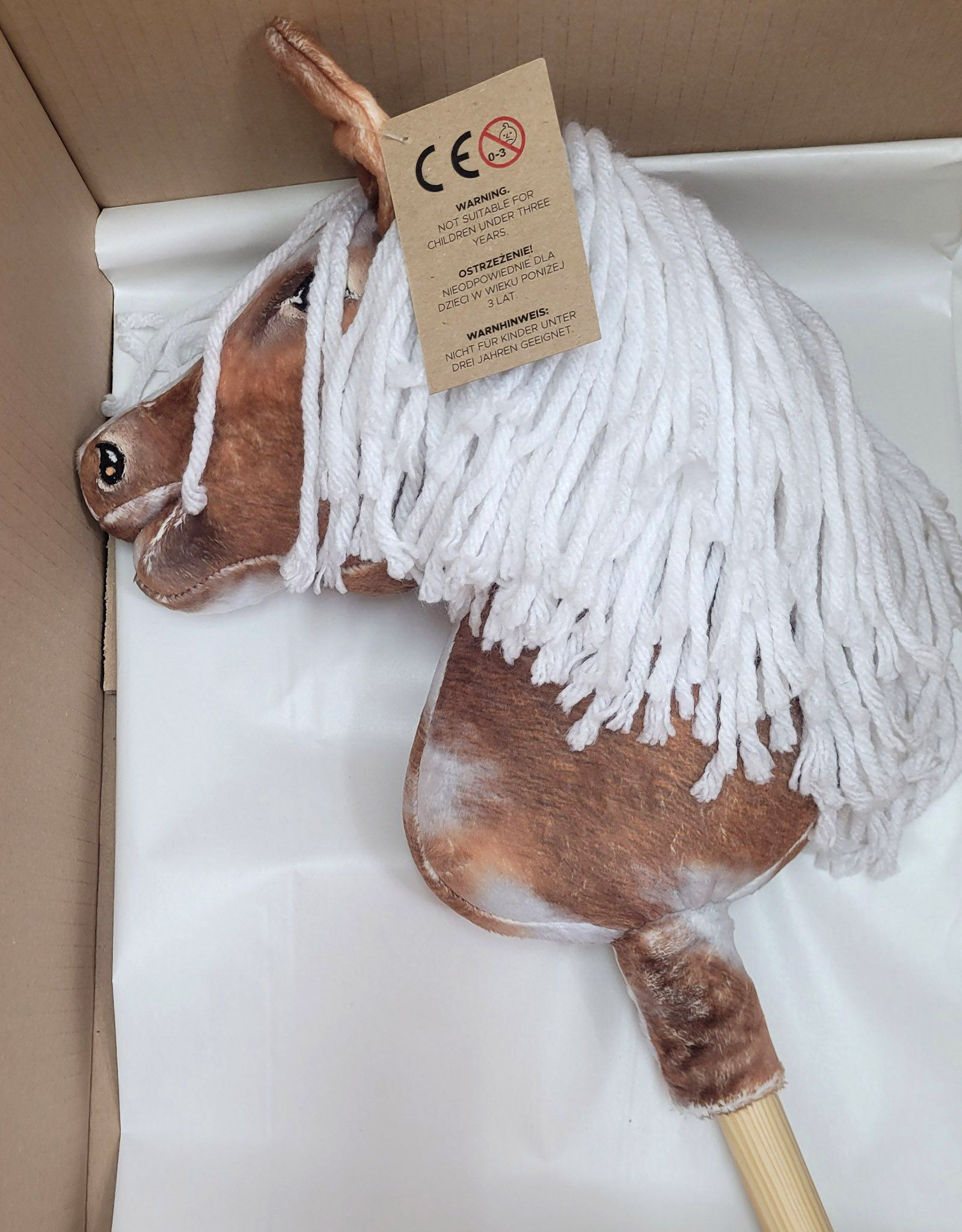 Horse on a stick Super Hobby Horse Premium - tobiano bay horse with a white maneA4