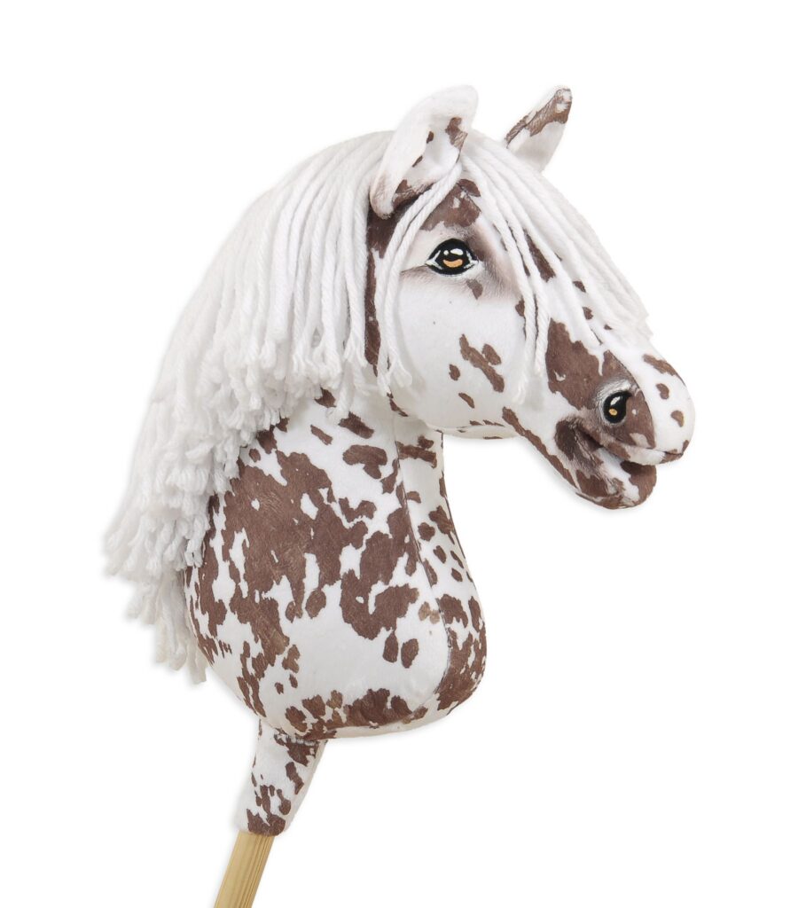 Hobijzirgs uz kāta Super Hobby Horse Premium – brūns leoparda raksta zirgs ar baltām krēpēm A3