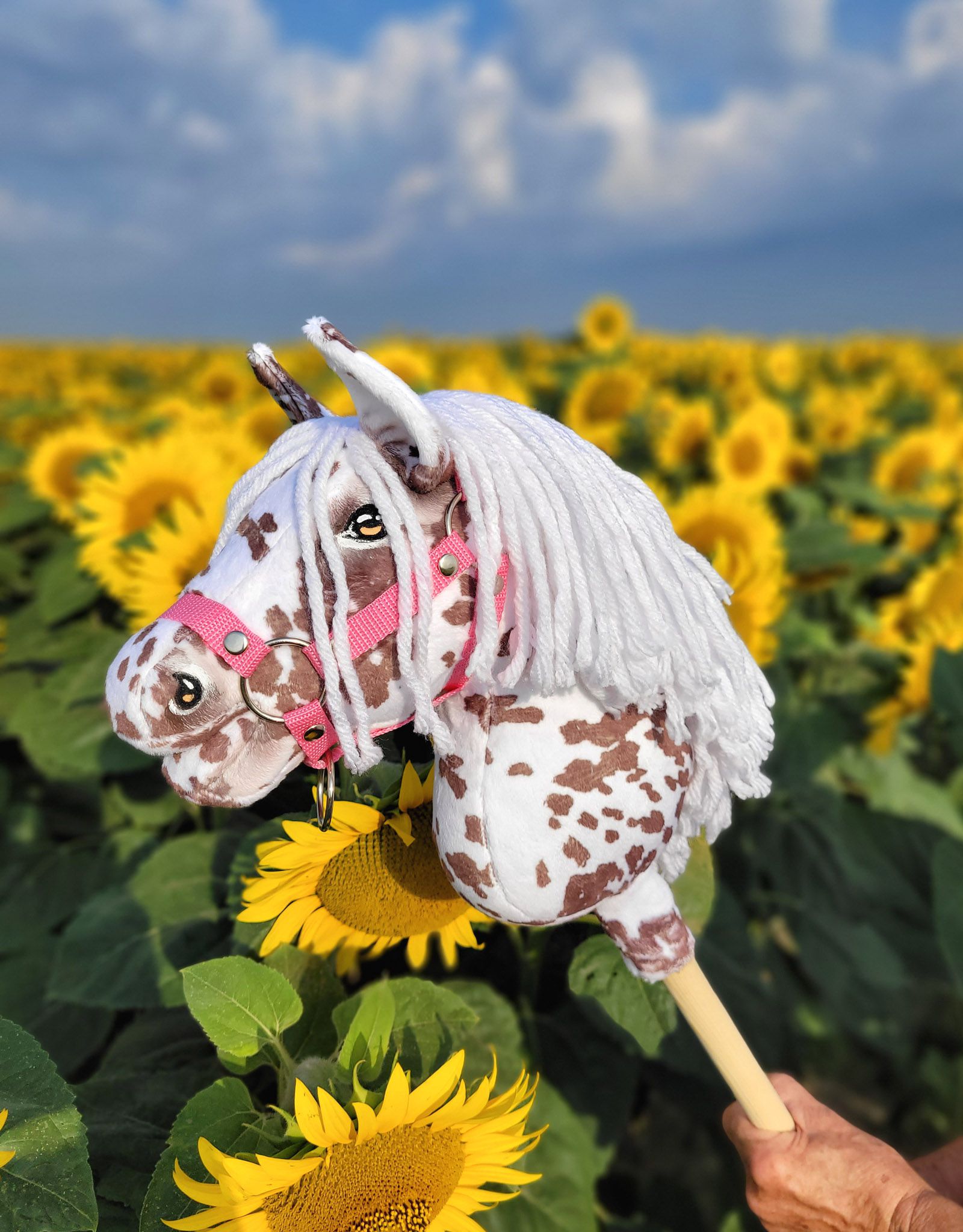 Horse on a stick Super Hobby Horse Premium - brown leopard with a white mane A4