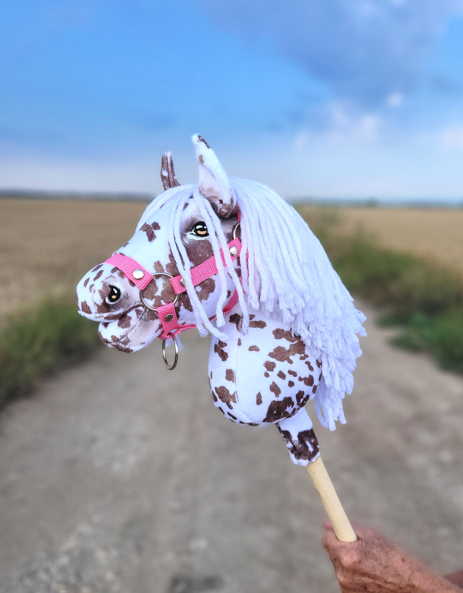 Horse on a stick Super Hobby Horse Premium - brown leopard with a white mane A4