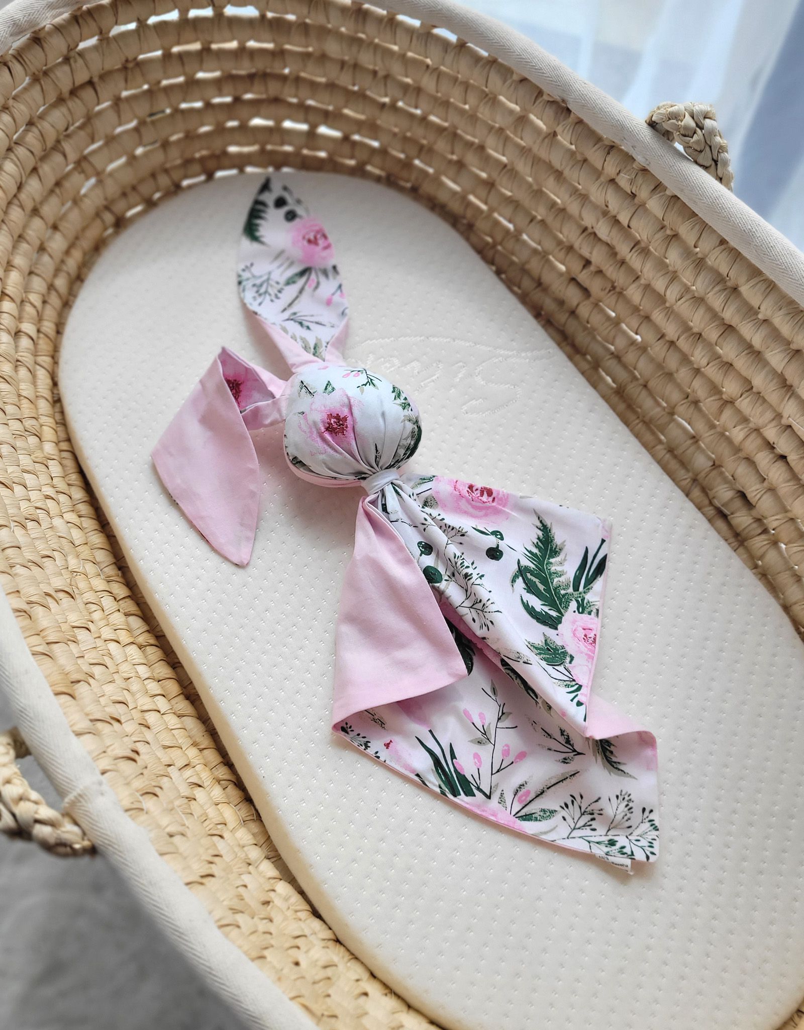 DOUDOU mīksta omulīga kokvilnas sedziņa–zaķītis – Rozā peonijas/rozā