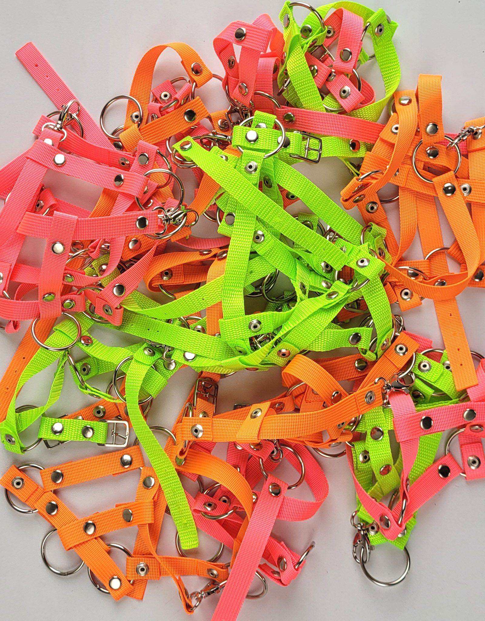 Tether for hobby horse made of webbing tape - neon green