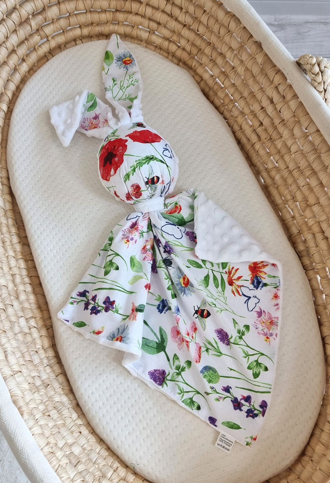 DOUDOU abpusējs mīļzaķītis no kokvilnas un minka auduma – pļava, balts