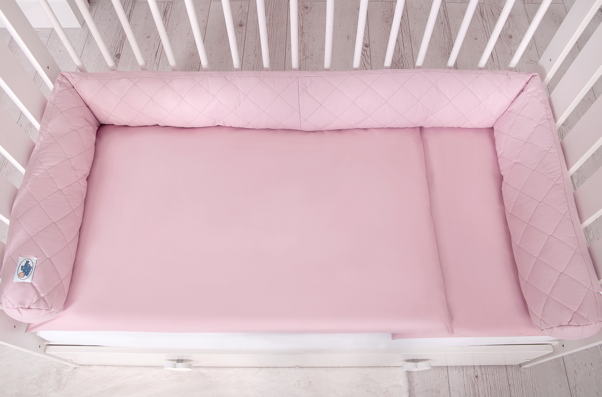 2-in-1- Baby nest quilted - snake pillow bumper - pink